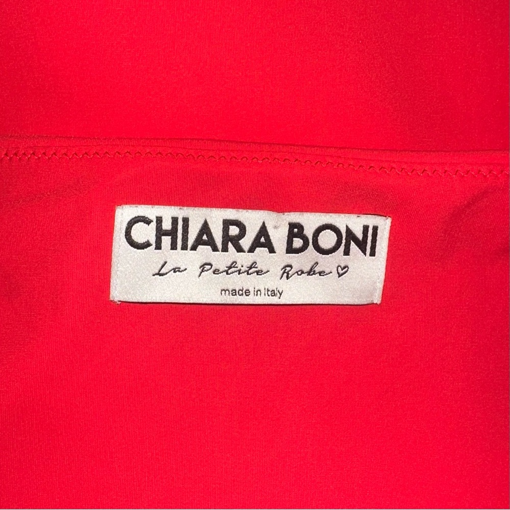 Chiara Boni Red Plunging Neckline Long Sleeve Fitted Dress - Picture 4 of 4